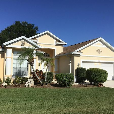 Villa Merlin Davenport Exterior photo